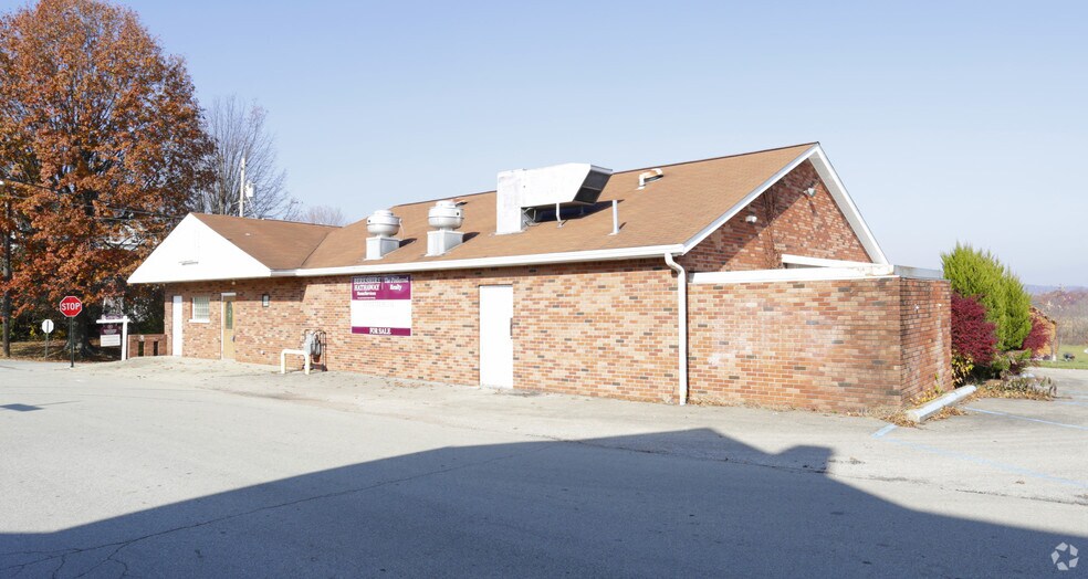 Primary Photo Of 301 Constitution St, Perryopolis Restaurant For Sale