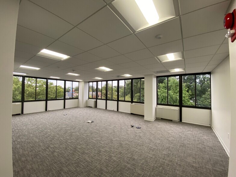 More Photos Of 150 S Washington St, Falls Church Office For Lease