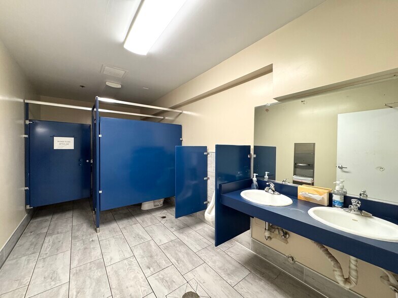 More Photos Of 815-821 Webster St, Oakland Storefront Retail Office For Lease