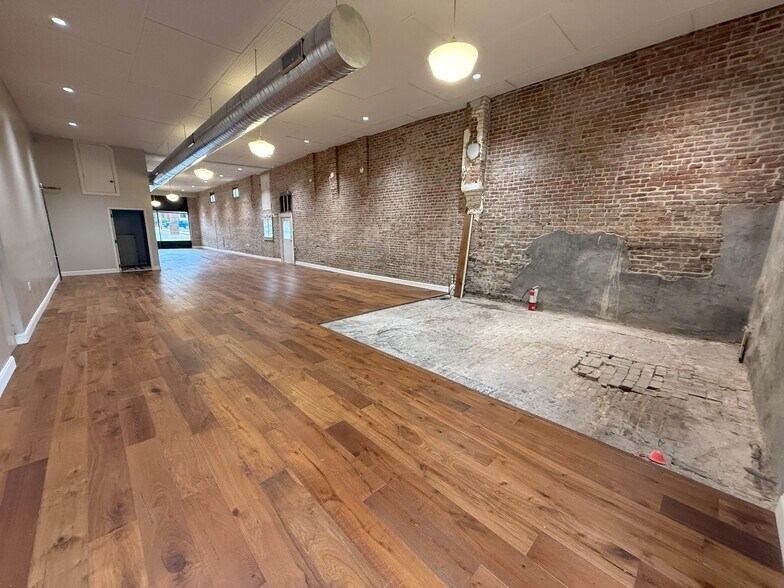 More Photos Of 320 E Lafayette St, Jackson Loft Creative Space For Lease