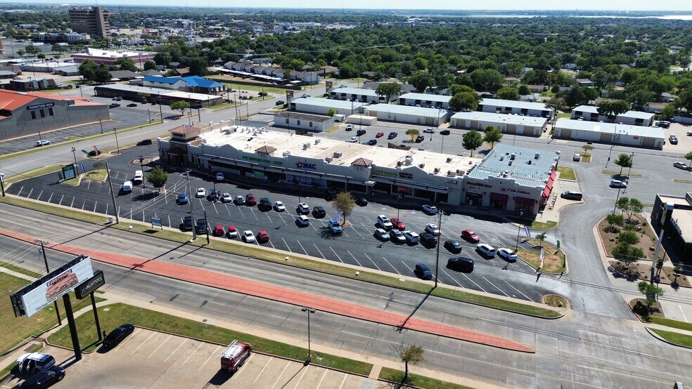 More Photos Of 3809 Call Field Rd, Wichita Falls Unknown For Lease