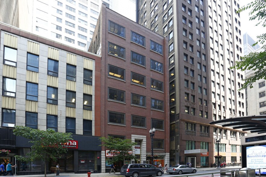 Primary Photo Of 166 W Washington St, Chicago Loft Creative Space For Lease