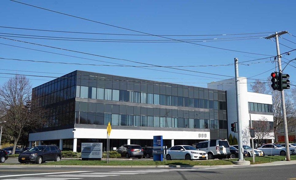 More Photos Of 999 Walt Whitman Rd, Melville Office For Lease