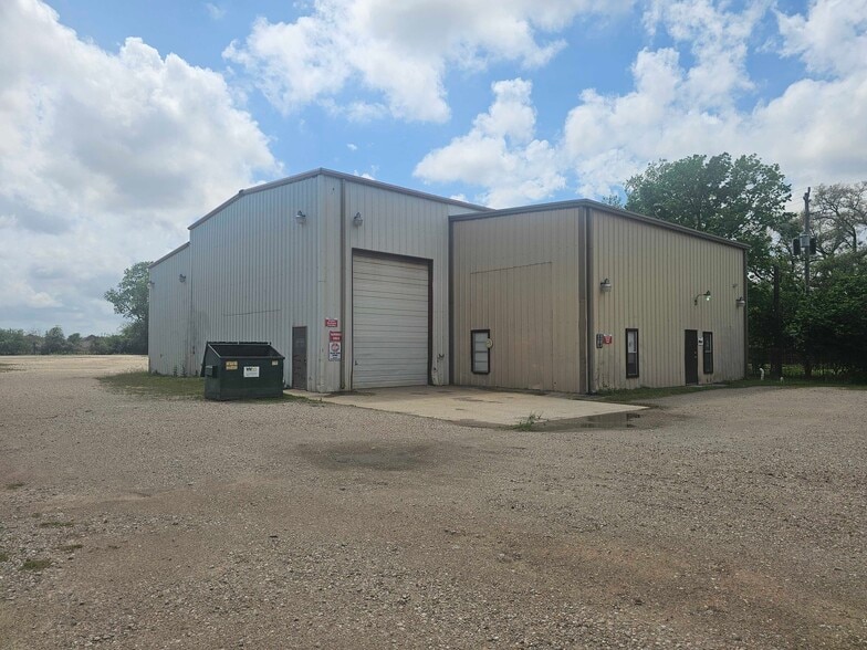More Photos Of 13430 Conklin Ln, Houston Industrial For Sale