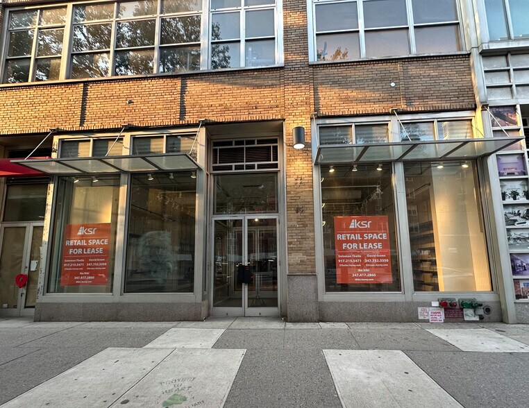 Primary Photo Of 25 W 14th St, New York Storefront For Lease