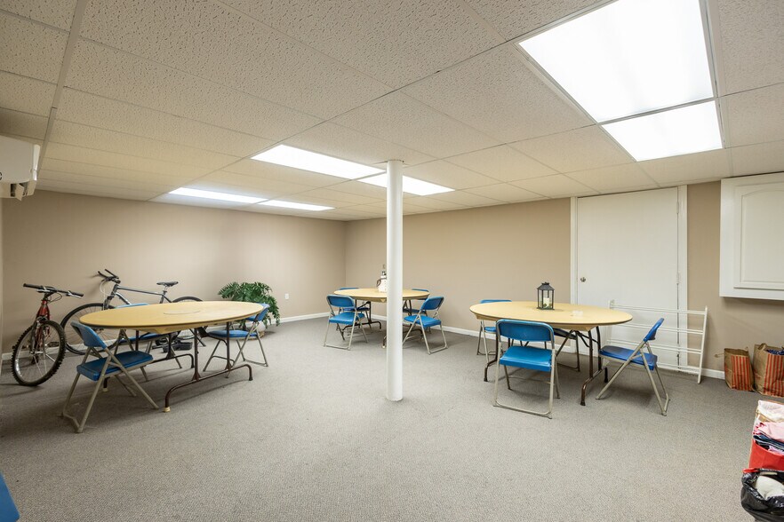 More Photos Of 701 I St, Bedford Warehouse For Sale