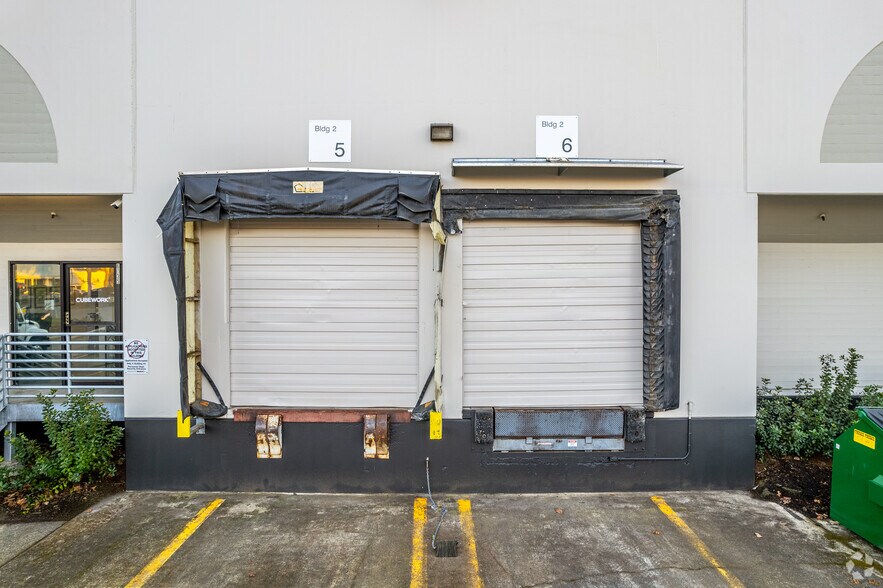 More Photos Of 6035 NE 92nd Dr, Portland Warehouse For Lease