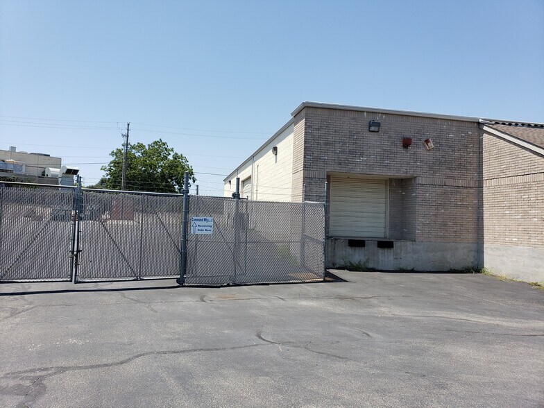 More Photos Of 8116 Ferguson Cut Off, Austin Warehouse For Lease