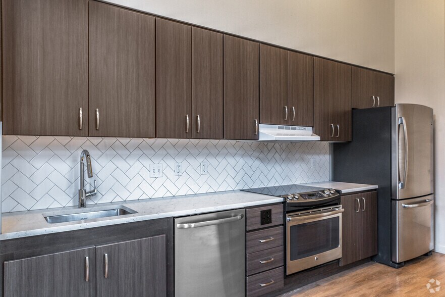 More Photos Of 1115 SW Market St, Portland Apartments For Sale