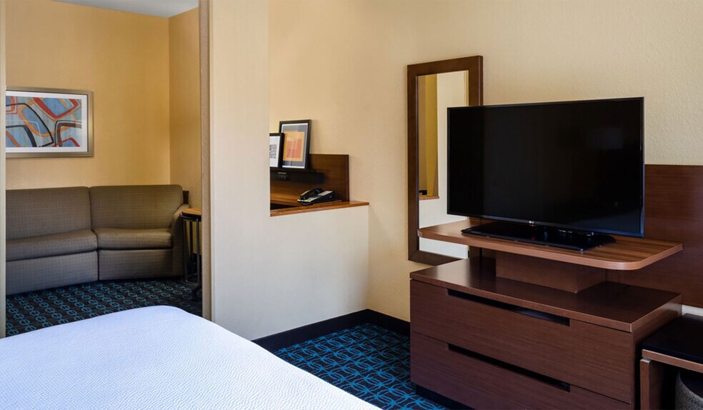 More Photos Of 13851 E Harvard Ave, Aurora Hotel For Sale