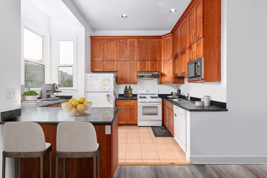 More Photos Of 637-639 Clement St, San Francisco Storefront Retail Residential For Sale