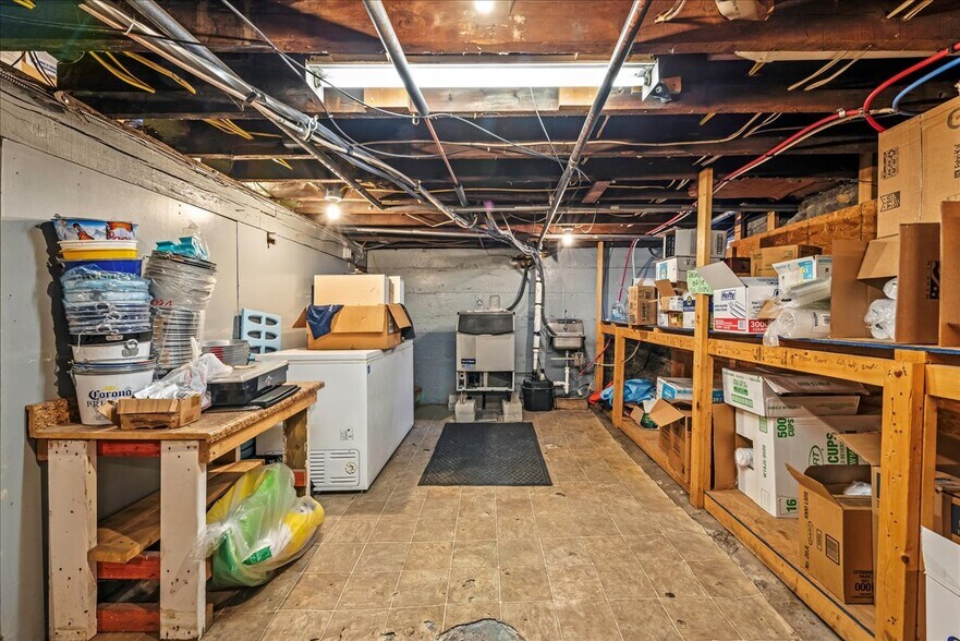 More Photos Of 750 Boulevard Ave, Dickson City Bar For Sale