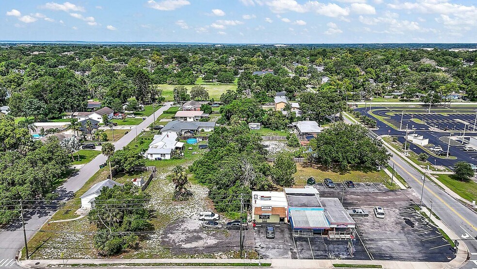 More Photos Of 452 N Park Ave, Apopka General Retail For Sale