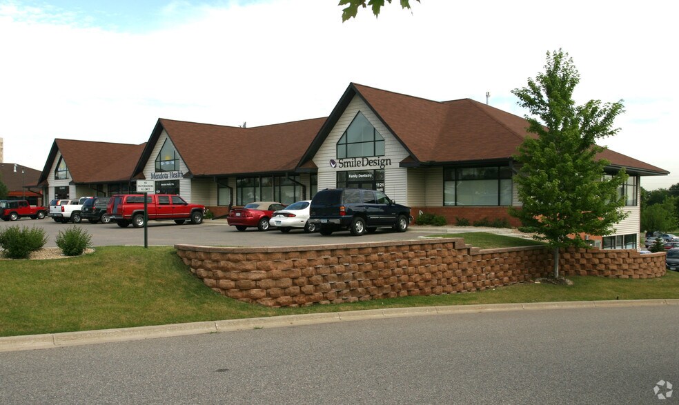 More Photos Of 1121 Town Centre Dr, Eagan Office For Lease