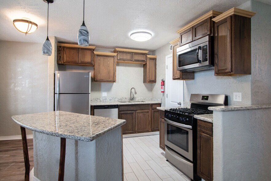 More Photos Of 3300 S College Ave, Bryan Apartments For Sale