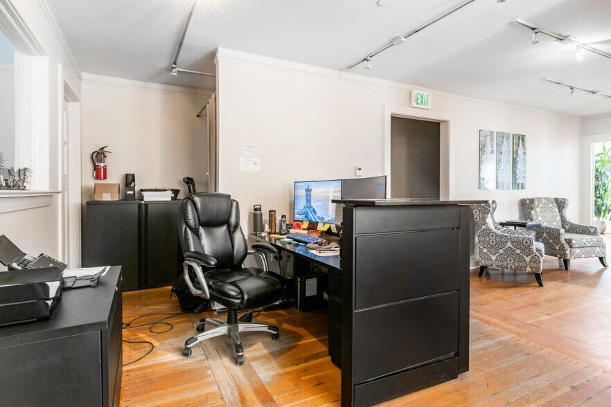 More Photos Of 309-311 Main St, Park City Storefront Retail Office For Lease