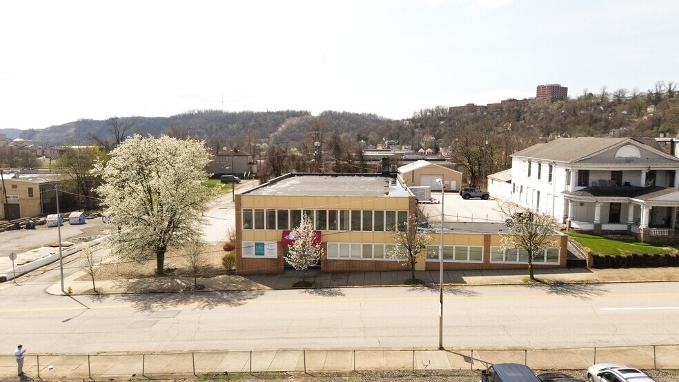 More Photos Of 630 Market St, Steubenville Office For Sale