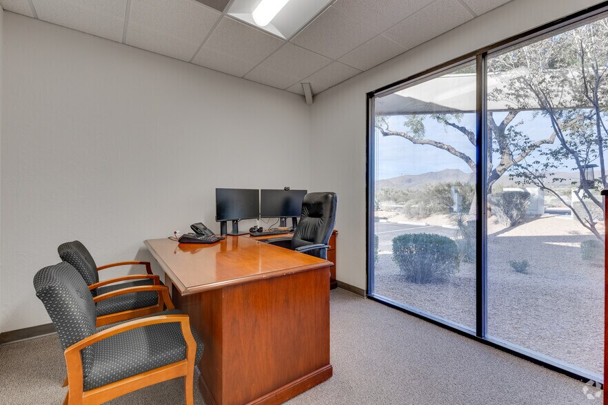 More Photos Of 7518 E Elbow Bend Rd, Carefree Office For Sale