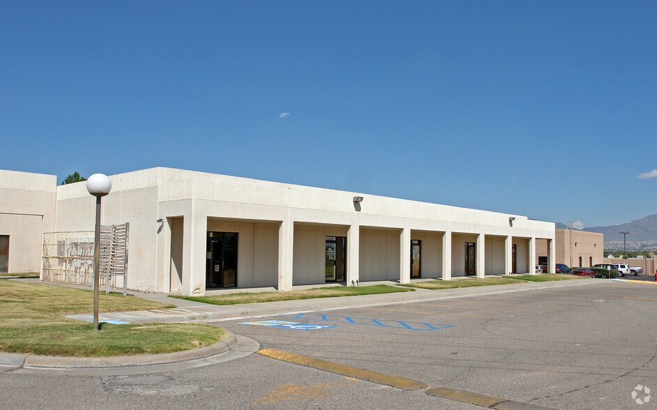 More Photos Of 1275 Country Club Rd, Santa Teresa Office For Lease