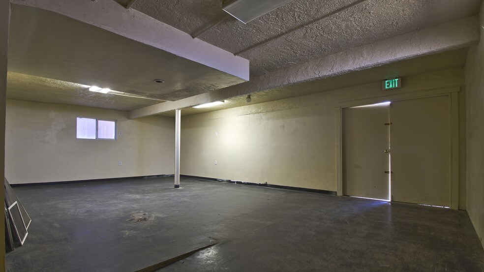 More Photos Of 530 Union Ave, Bakersfield Storefront Retail Office For Sale