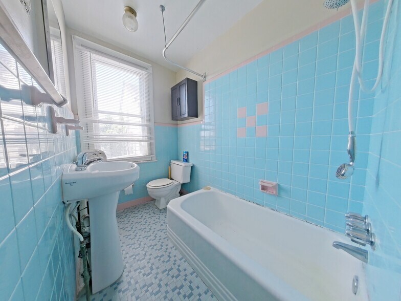 More Photos Of 1622 Womrath St, Philadelphia Apartments For Sale