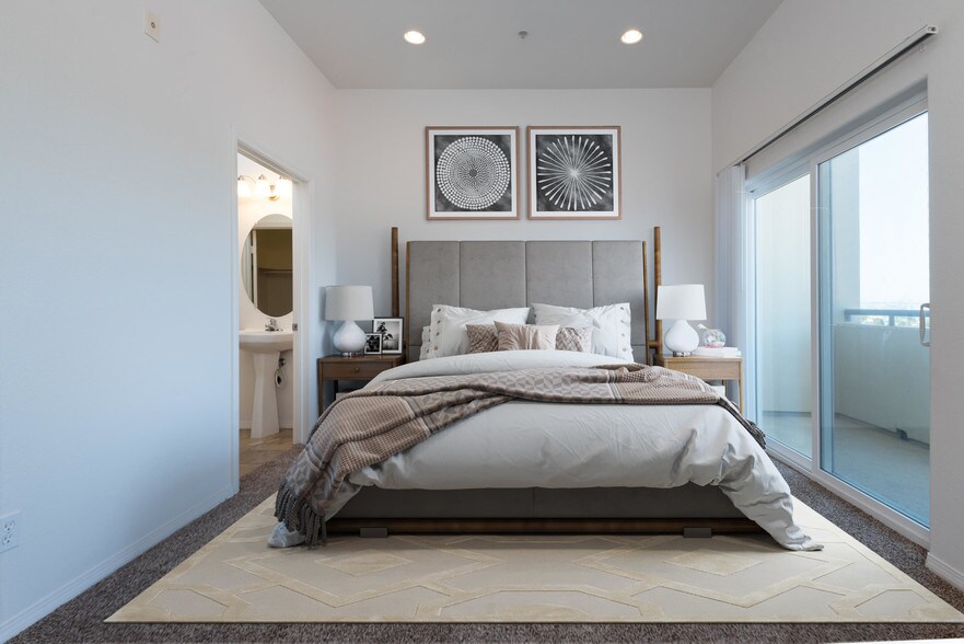More Photos Of 819-825 D Ave, National City Apartments For Lease
