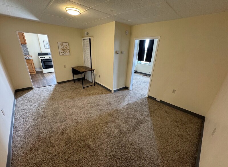 More Photos Of 1639 N Salina St, Syracuse Storefront Retail Residential For Sale
