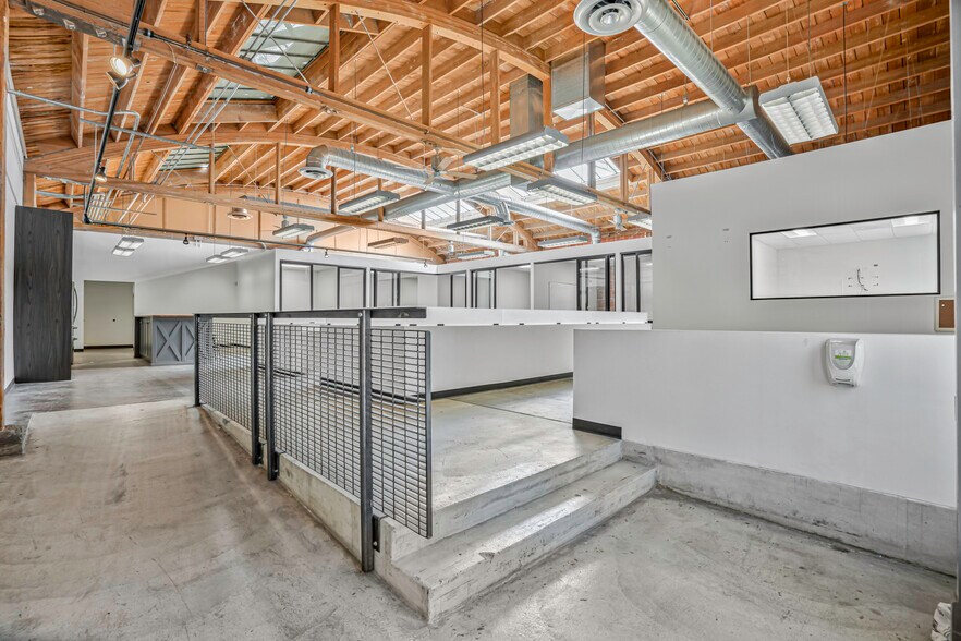 More Photos Of 335 15th St, San Diego Loft Creative Space For Lease