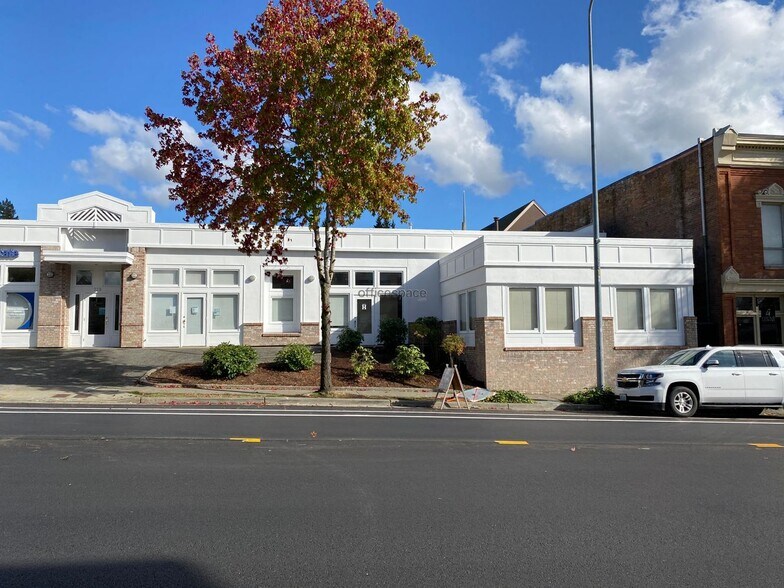 More Photos Of 720 Market St, Kirkland Office For Lease