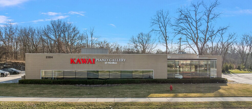 More Photos Of 2184 S Telegraph Rd, Bloomfield Hills Freestanding For Lease