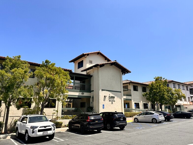 Primary Photo Of 24953 Paseo De Valencia, Laguna Hills Medical For Lease