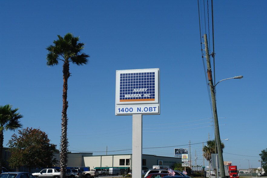 More Photos Of 1400 N Orange Blossom Trl, Orlando Warehouse For Sale