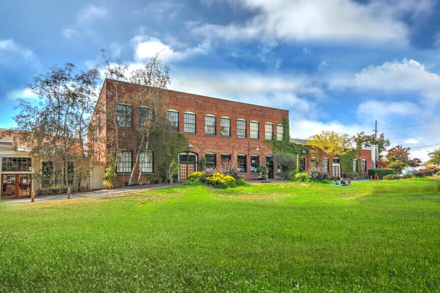 More Photos Of 1250 Addison St, Berkeley Light Distribution For Lease