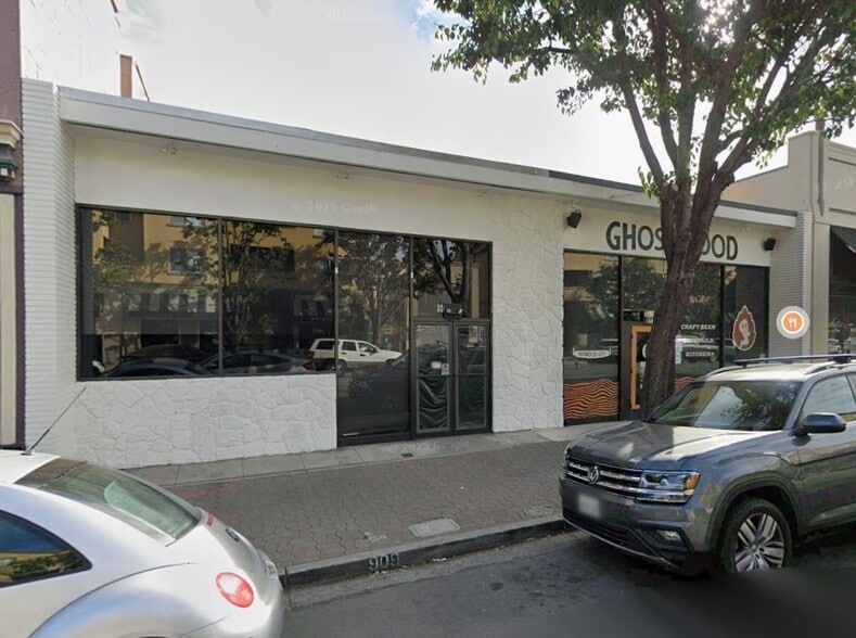 Primary Photo Of 909-911 Main St, Redwood City Restaurant For Sale