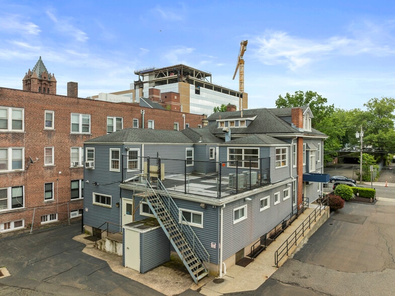 More Photos Of 1481 Chapel St, New Haven Office For Sale