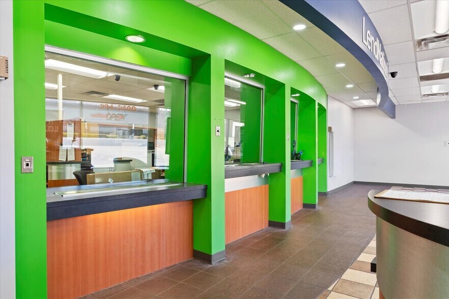 More Photos Of 3087 Washington Blvd, Ogden Freestanding For Sale