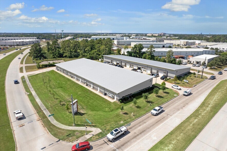 More Photos Of 12155 Cutten Rd, Houston Warehouse For Lease