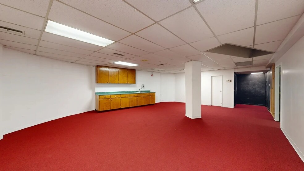 More Photos Of 4802 Texas Blvd, Texarkana Office For Sale