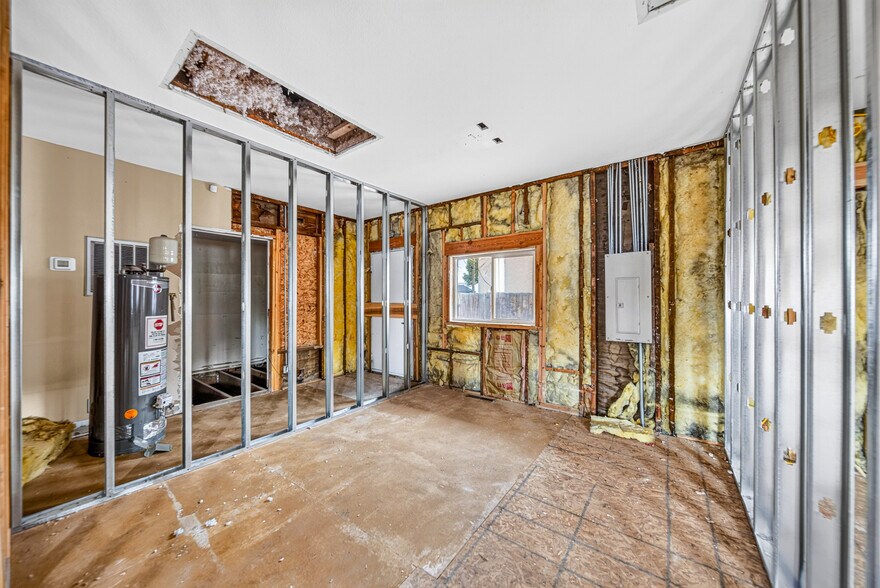 More Photos Of 123 2nd St, Elko Office For Sale