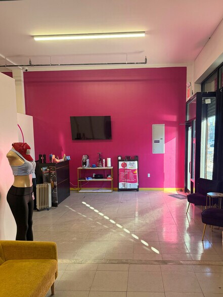 Primary Photo Of 2415 E Tremont Ave, Bronx General Retail For Lease