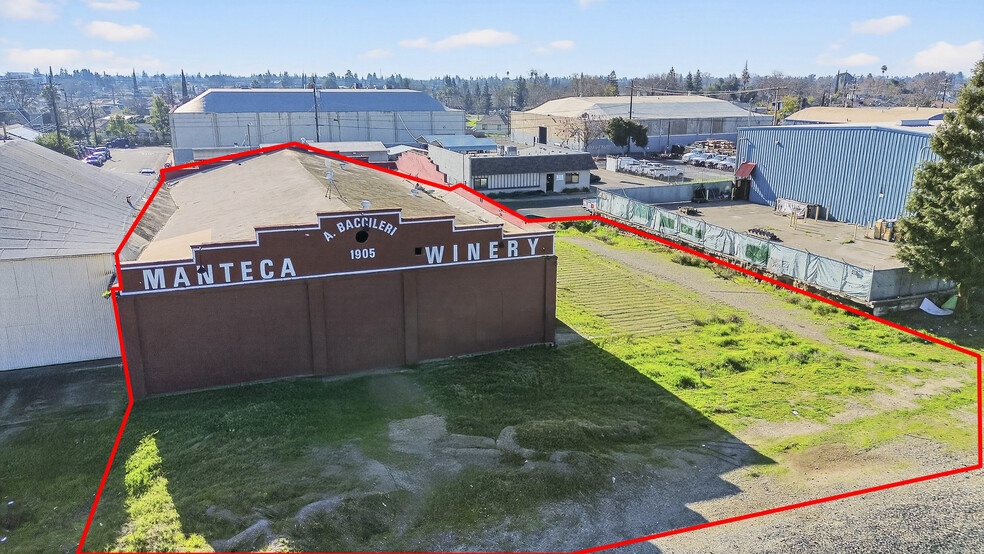 More Photos Of 221 Oak St, Manteca Warehouse For Sale