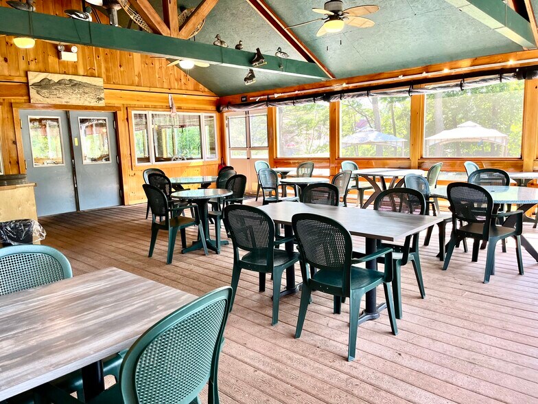 More Photos Of 8 South St, Ellsworth General Retail For Sale