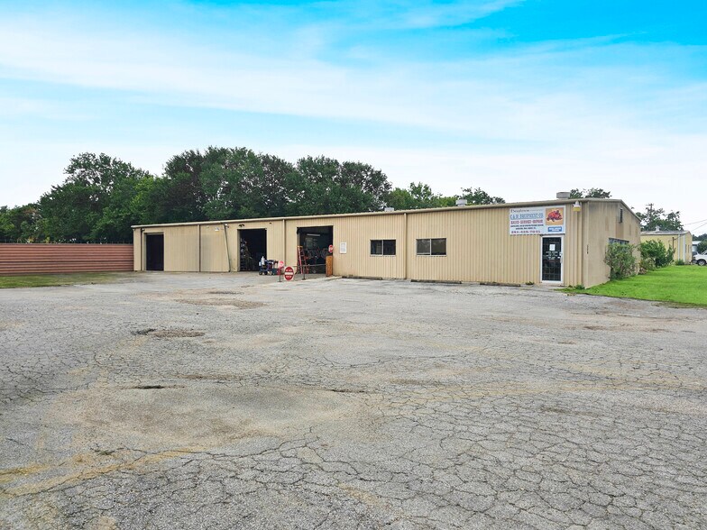 More Photos Of 508 Cedar Bayou Rd, Baytown Warehouse For Sale
