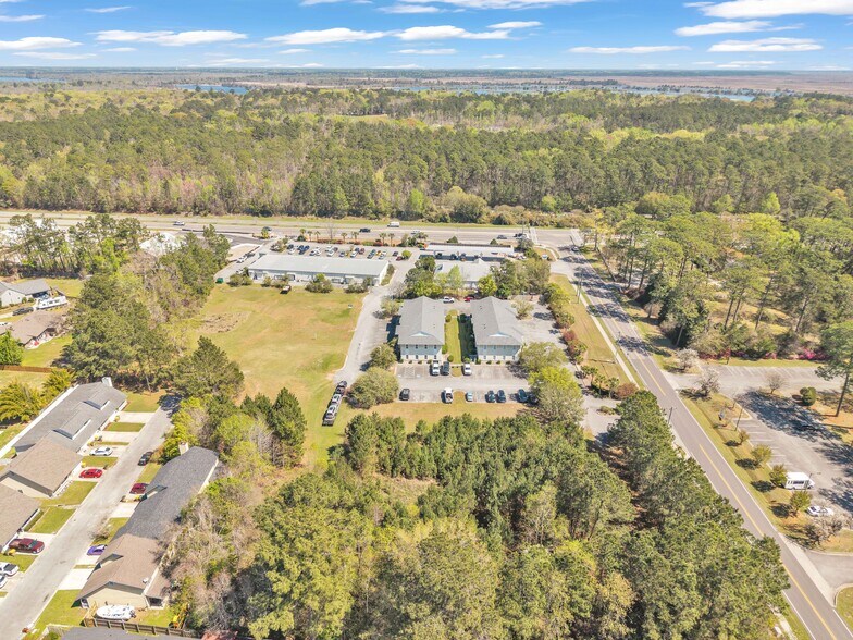 More Photos Of 100 Timber Trail Rd, Richmond Hill Office For Sale