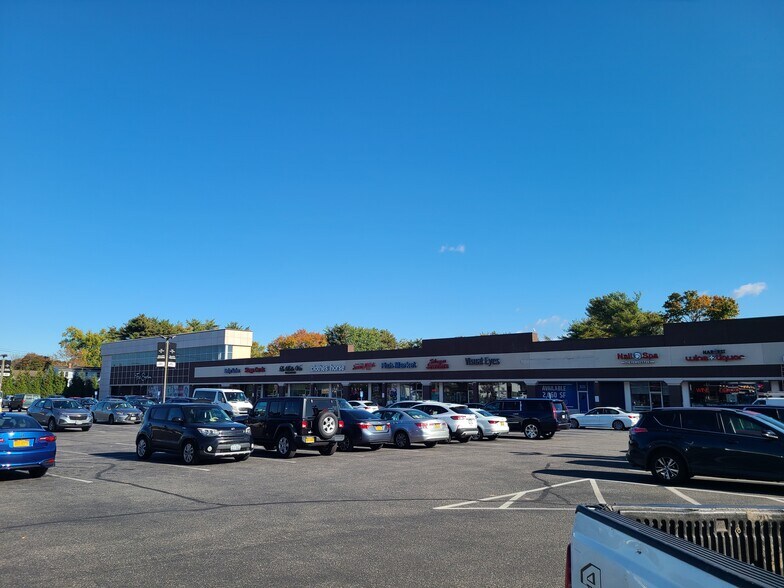 More Photos Of 1079-1083 Willis Ave, Albertson Storefront For Lease