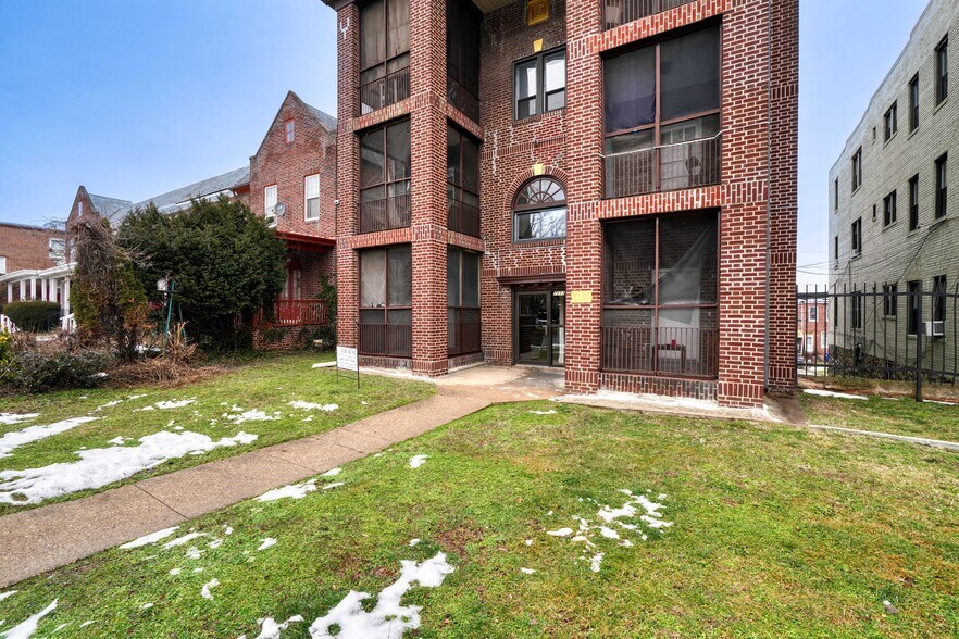 More Photos Of 2107-2111 Park Ave, Baltimore Apartments For Sale