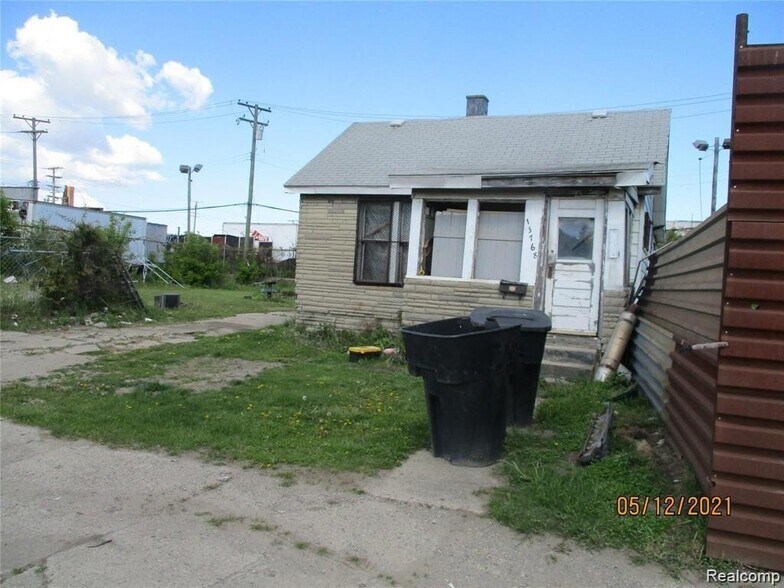 More Photos Of 7170 E McNichols Rd, Detroit Manufacturing For Sale