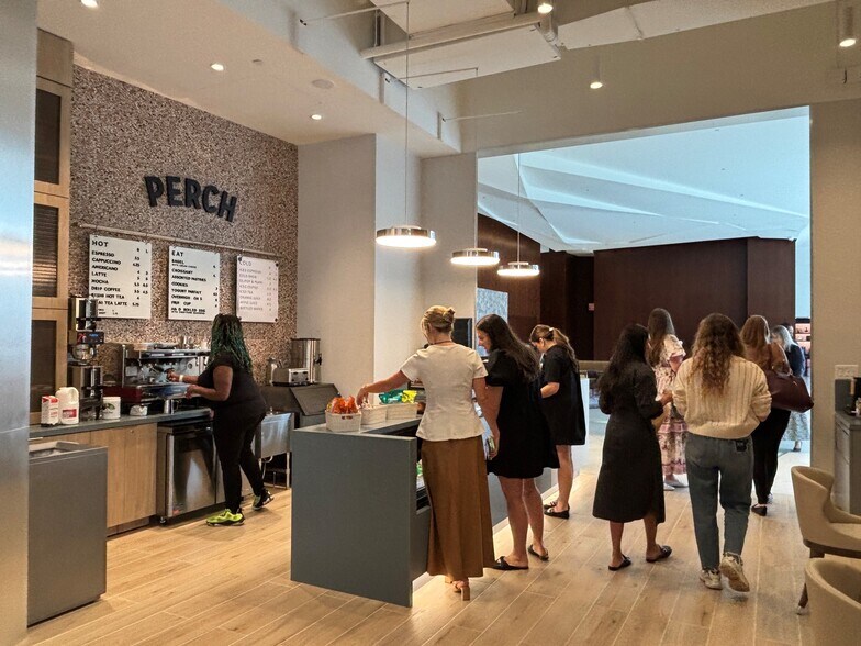 More Photos Of 3560 Lenox Rd NE, Atlanta Office For Lease