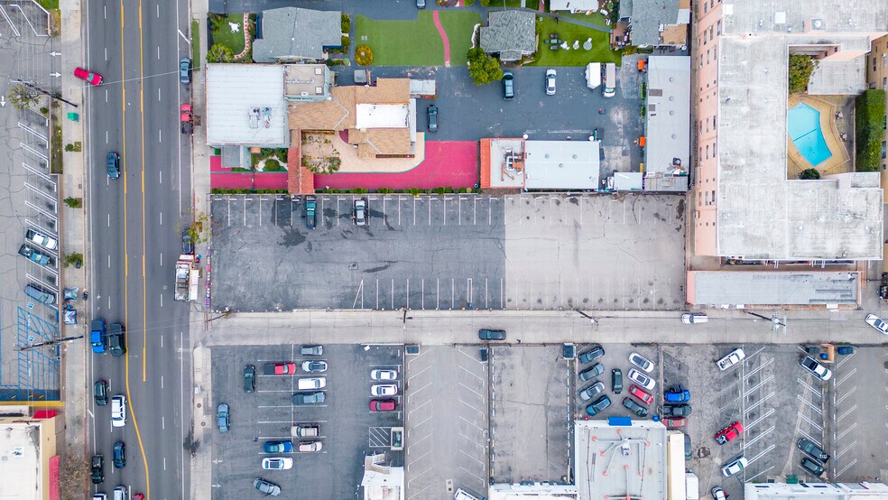 More Photos Of 14430 Vanowen St, Van Nuys Land For Sale