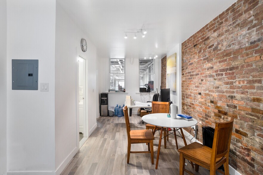 More Photos Of 15 Division Pl, Brooklyn Warehouse For Lease